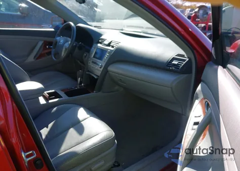 2011 Toyota Camry Xle z USA, uszkodzony, nr VIN 4T4BF3EK0BR214549